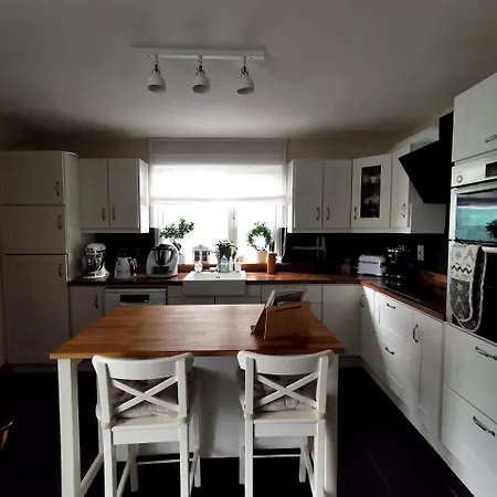 בית נופש Cosy With Organic Garden